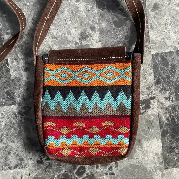 Handmade rawhide bag - Picture 5 of 9